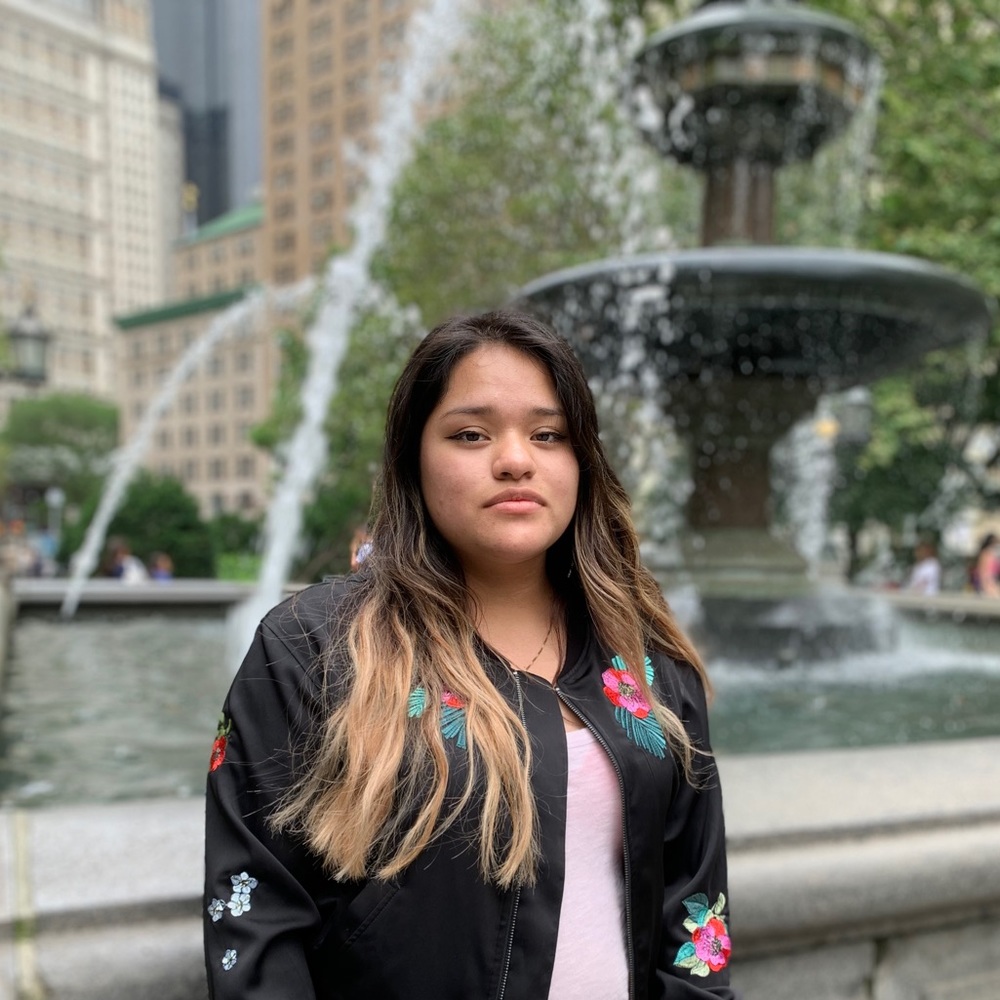 Meet your Posher, Esperanza